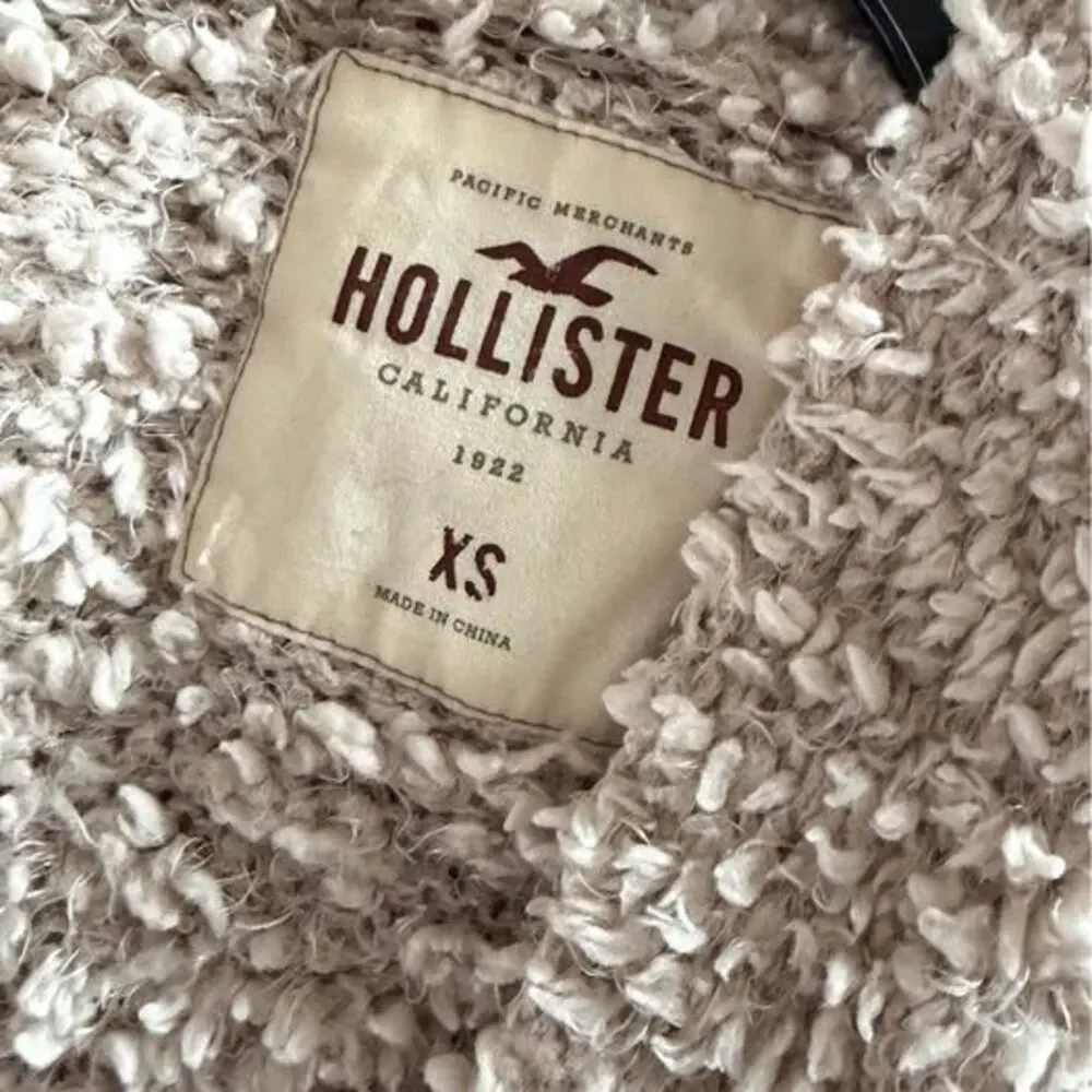 Y2K Vintage Hollister Cream Fuzzy Cardigan Sweater XS – Early 2000s